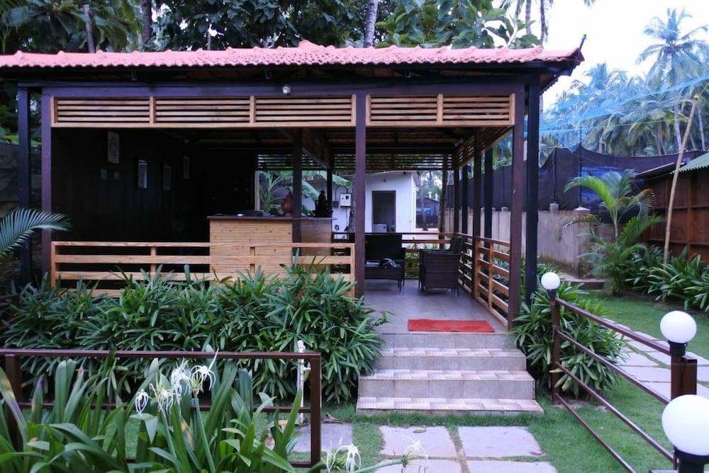 Club Palolem Resort Exterior photo