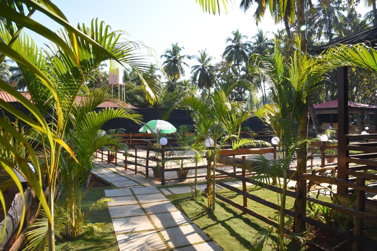 Club Palolem Resort Exterior photo