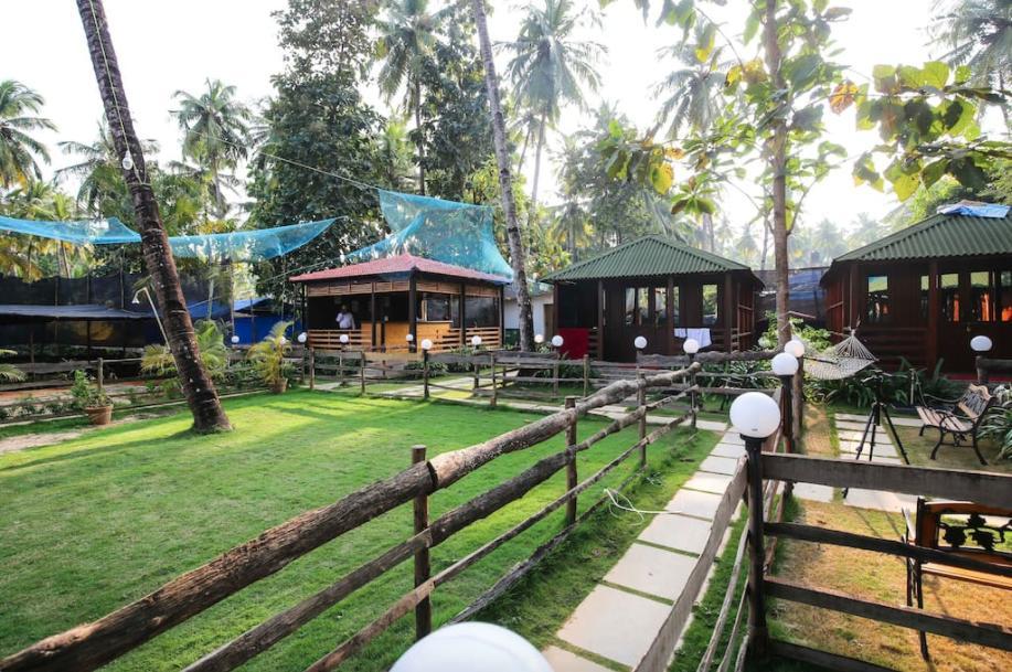 Club Palolem Resort Exterior photo