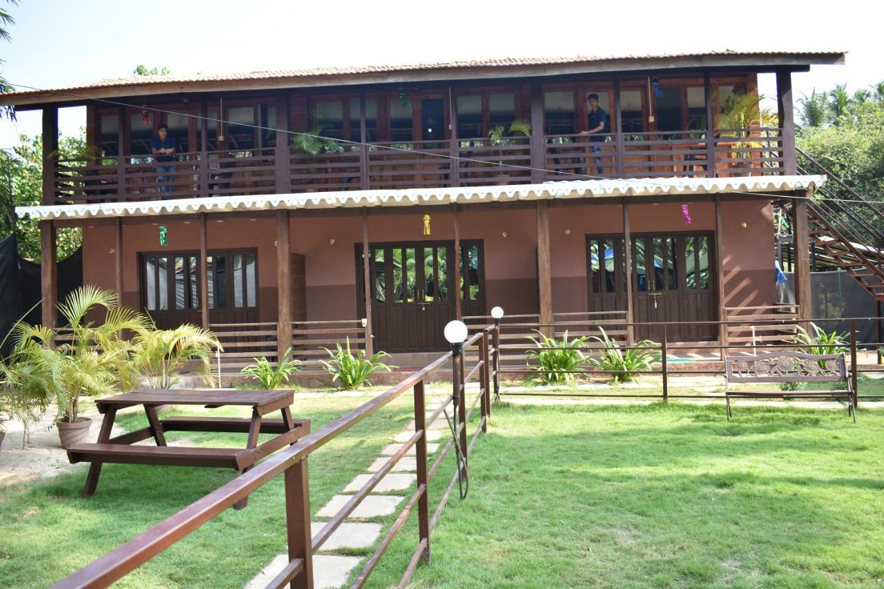 Club Palolem Resort Exterior photo