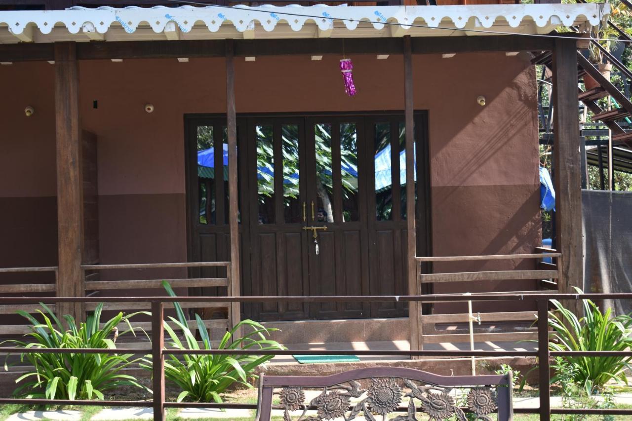 Club Palolem Resort Exterior photo