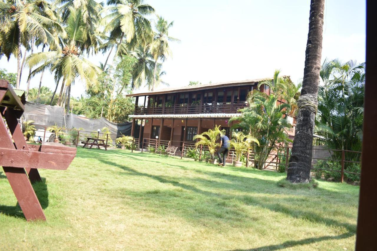 Club Palolem Resort Exterior photo